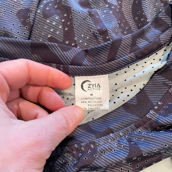 Zyia Mesh Camo Chill Tank - Picture 4 of 5